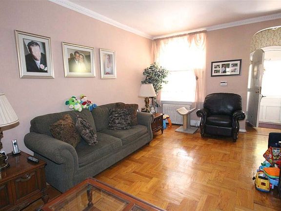 3rd image of 1438 East 51st Street