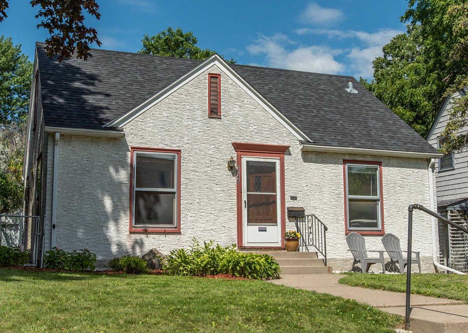 1st image of 3246 Lincoln St NE