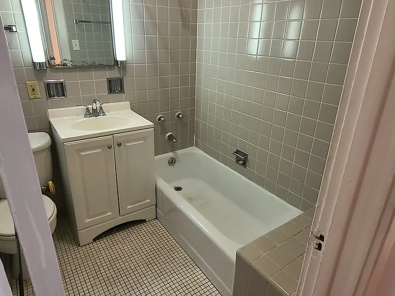 1926 Sherman Ave #2 — Photo 15