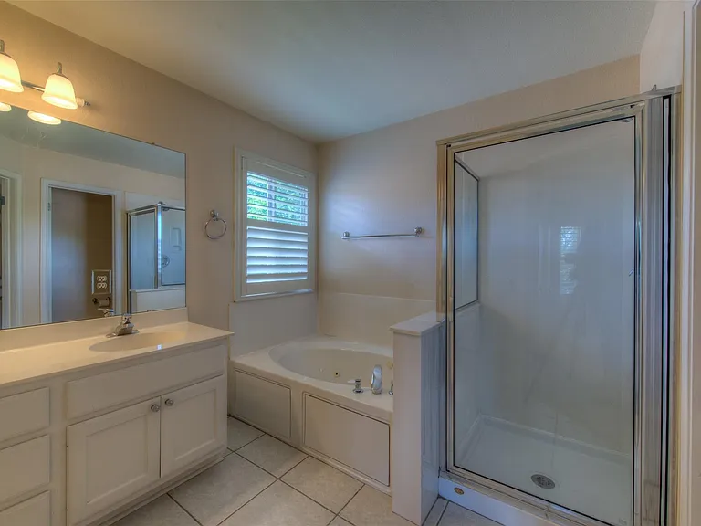 16813 Luckenwald Dr — Photo 16