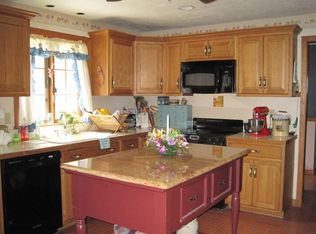 19 Stowe Rd, Millbury, MA 01527