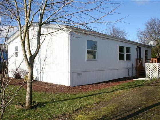1st image of 7520 NE 54th St