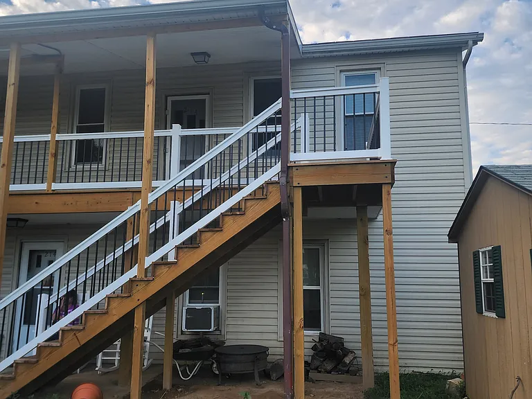 214 Ross Ave — Photo 7