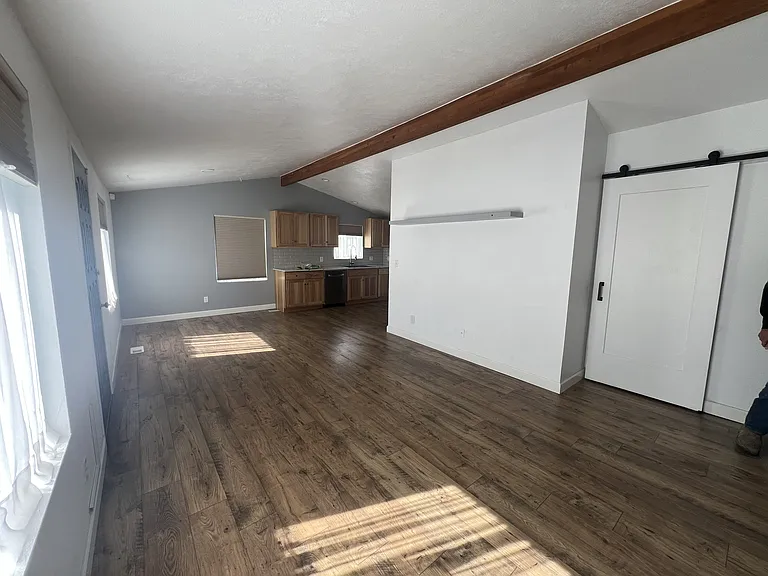 6103 N Stevens St — Photo 25