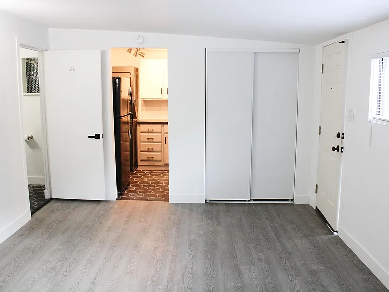 1634 Phillips Ave #STUDIO — Photo 6