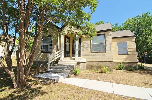 3427 Kinmore St Photo 1