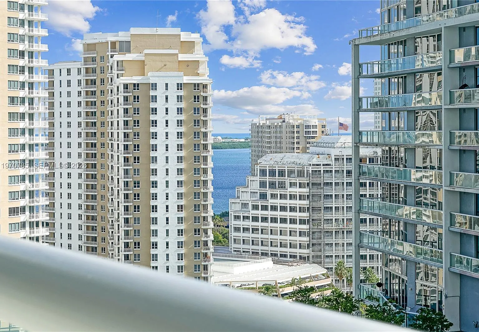 Iconbrickell Condo No 1 — Photo 3
