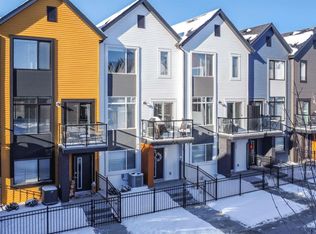 1010 Rabbit Hill Rd SW #32, Edmonton, AB T6W4G7