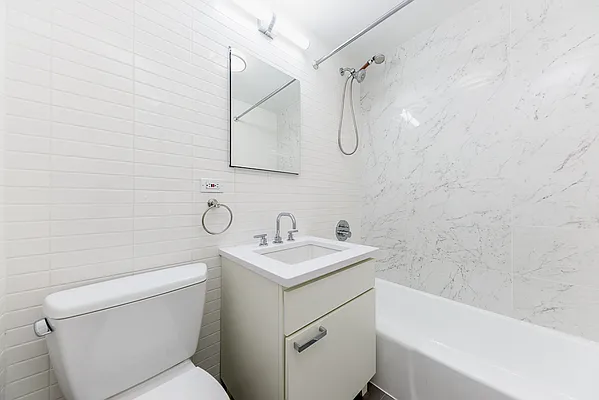 Rented by A&E Real Estate Management | media 5