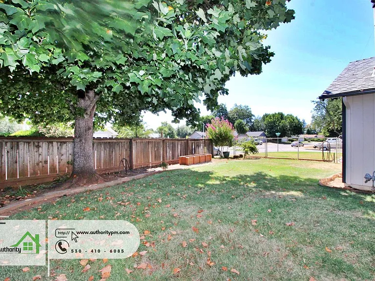 1748 Galaxy Way — Photo 25