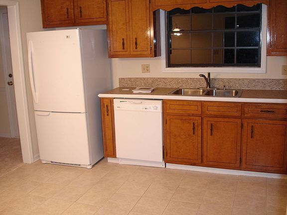 5th image of 4136 Jami Ln