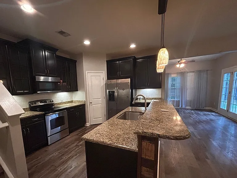 3706 Crescent Way — Photo 10