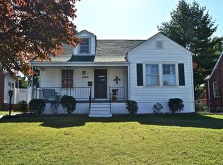 1050 Parkway Dr, Louisville, KY 40217