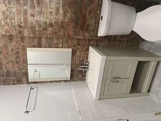 Rented by Crosstown Apartments NYC | media 9