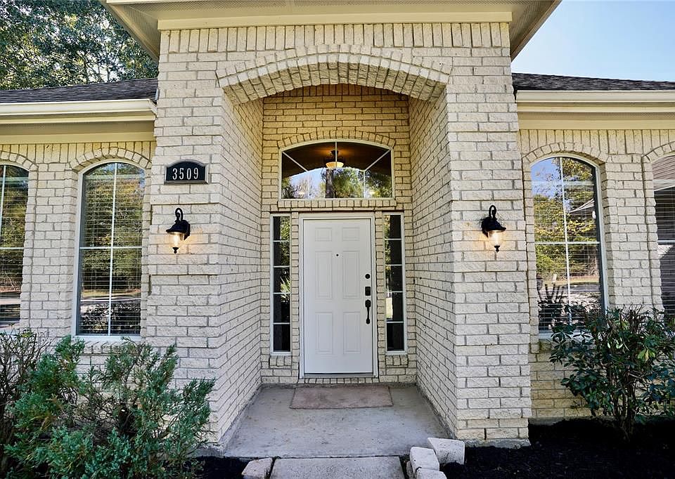 1st image of 3509 Stonehenge Dr