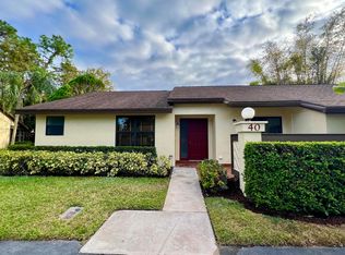 40 Copper Pod Ct, Royal Palm Beach, FL 33411