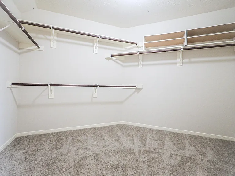 3638 Cottage Manor Ln — Photo 21