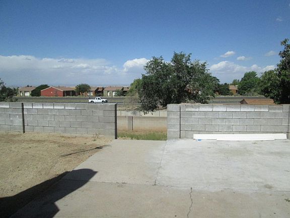 3rd image of 625 Paseo Del Mar NE