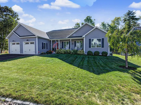 28 Beacon Drive, Brunswick, ME 04011