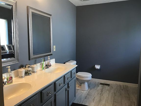 2nd image of 5938 Deerfield Village Dr