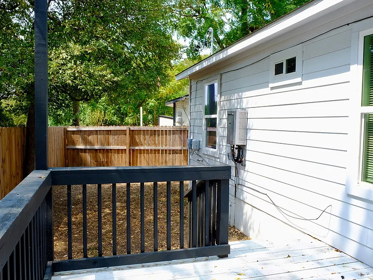 1401 Marcus Pl #B — Photo 32