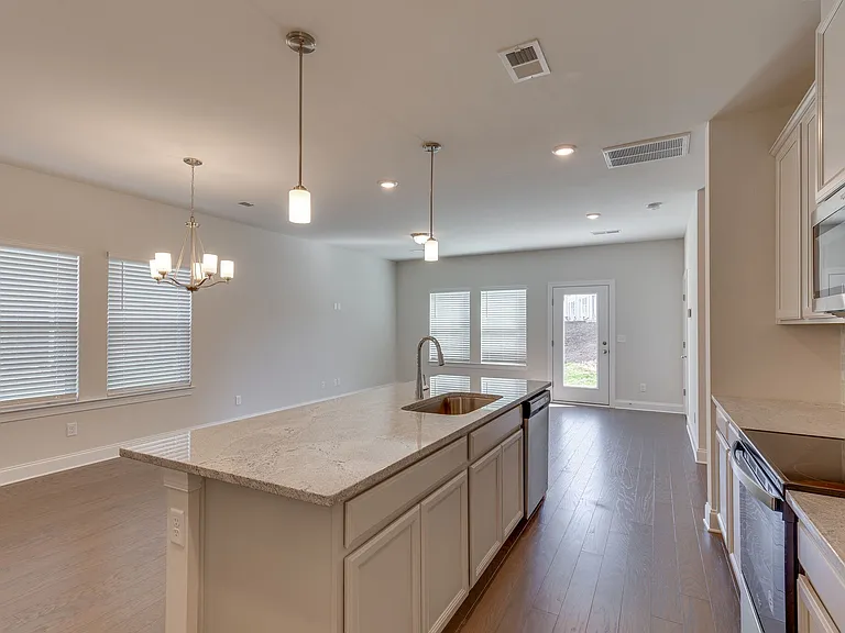 1006 McKee Ct — Photo 10