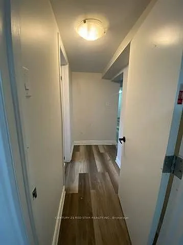 10 Beattie Ave — Photo 10
