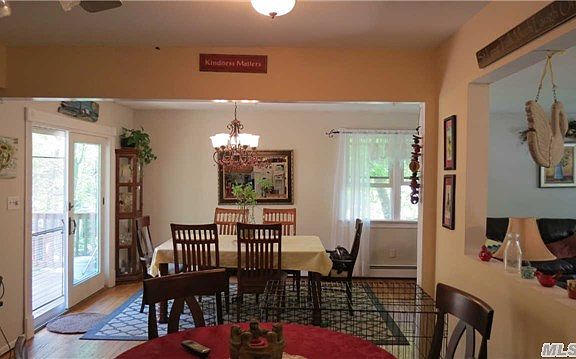 5th image of 28 Arbor Ln