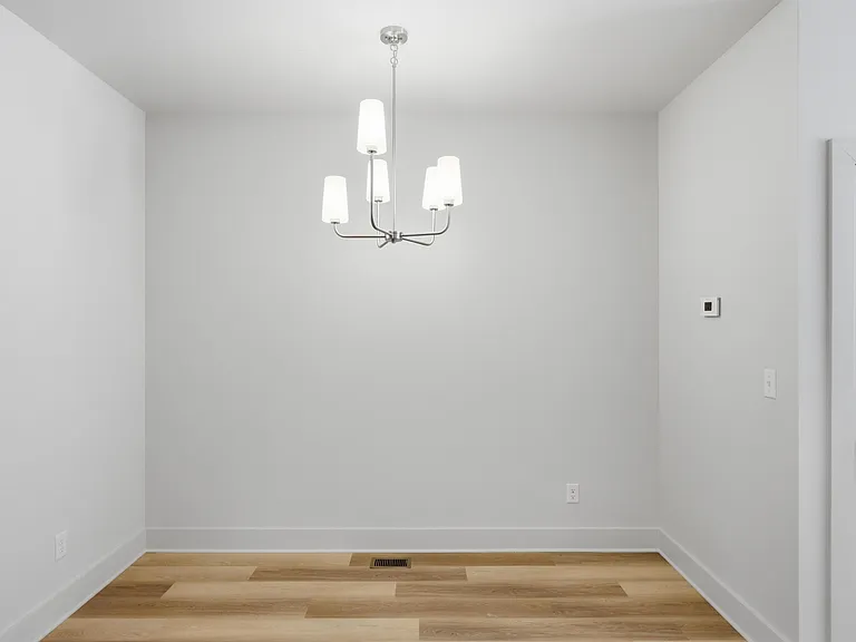 104 Norman Ln #100 — Photo 17