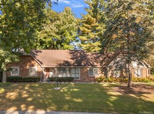 2585 Browning Dr, Lake Orion, MI 48360