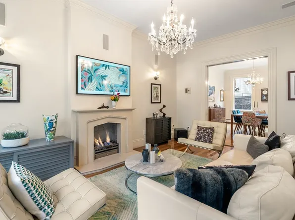 11 Lawnwood Pl, Charlestown, MA 02129