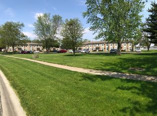 400 N Dianne Ln, Mahomet, IL