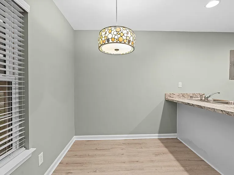 333 E 4th St #B10 — Photo 6