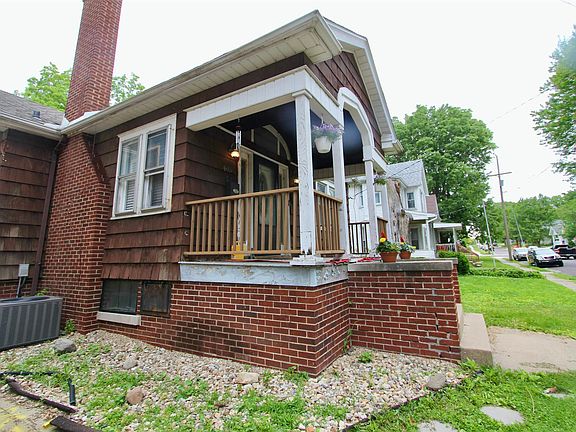 4th image of 405 E Maywood Ave