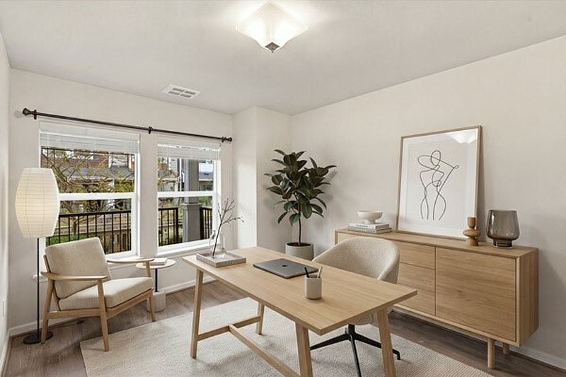 5th image of 3430 SW Graham Street #903