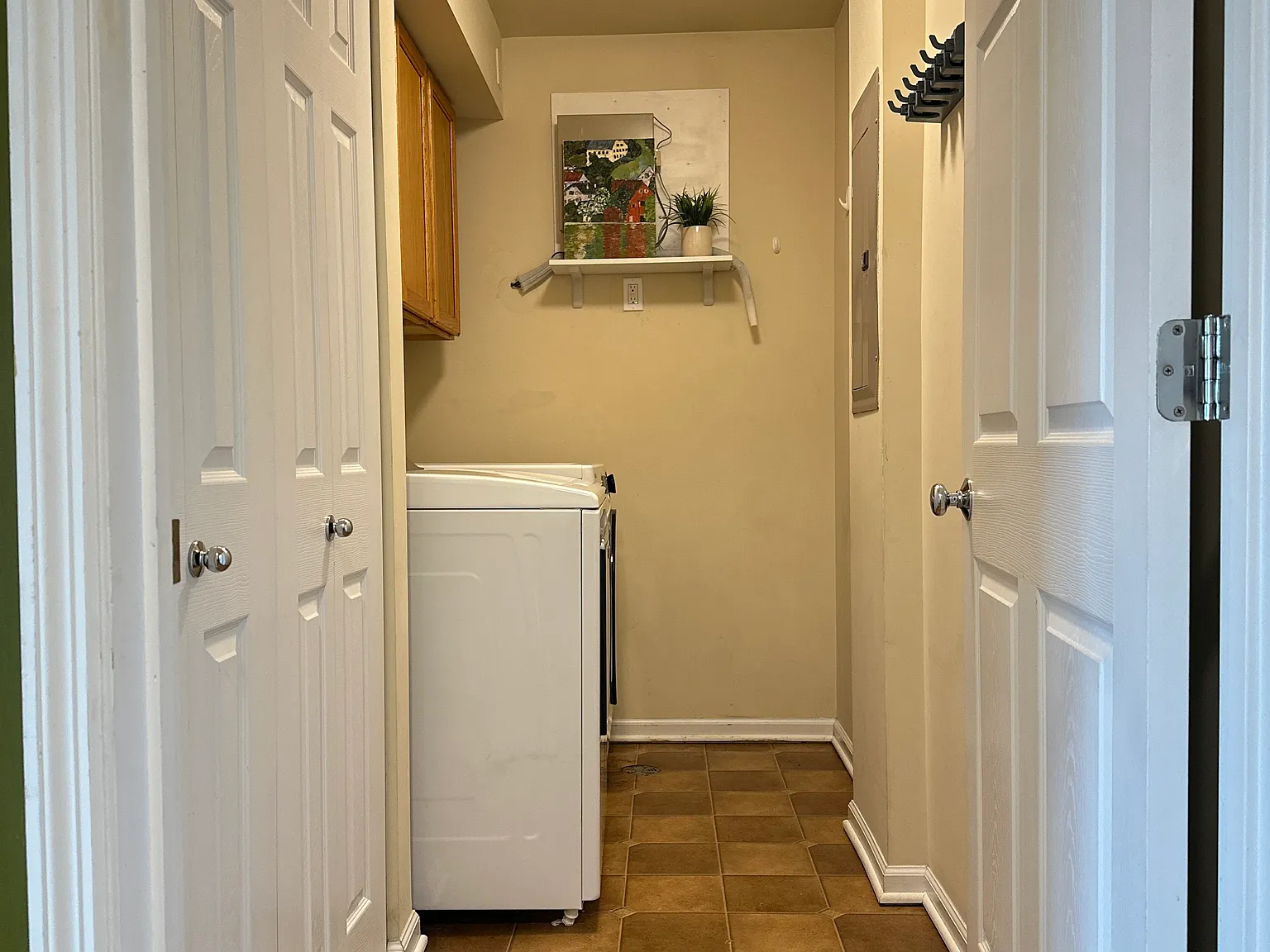 2 bed, 1130 sqft, $1,600 — Photo 3