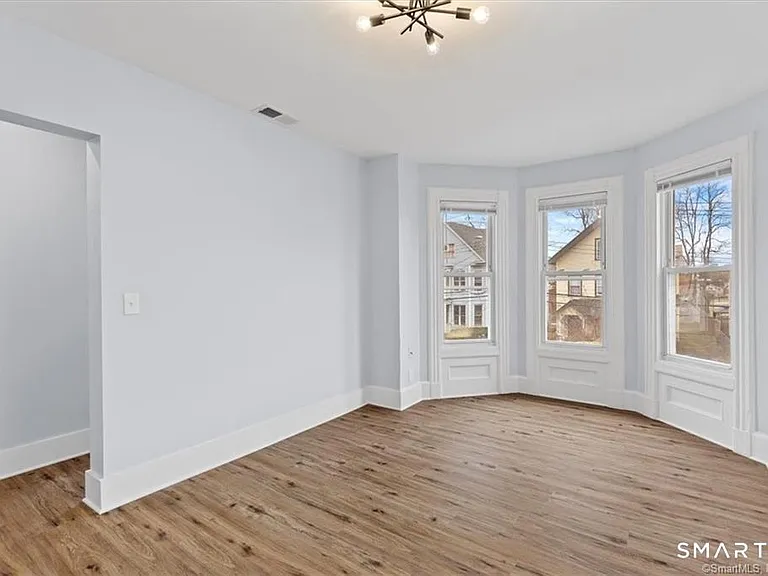 55 Admiral St #2 — Photo 1