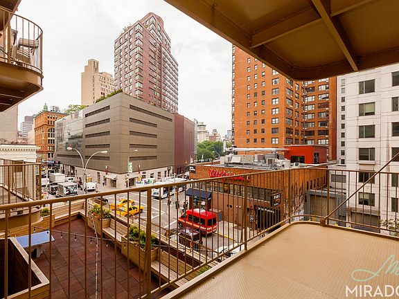 3rd image of 127 4th Ave APT 2B
