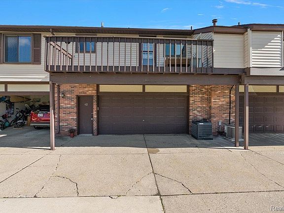 3rd image of 2346 London Bridge Dr Unit 62