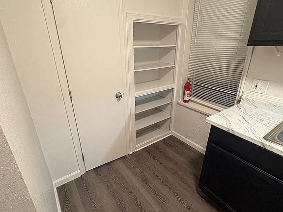 4th image of 504 W C St #504