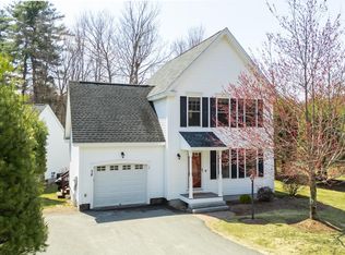 38 Peacock Brook Ln #19, Amherst, NH 03031