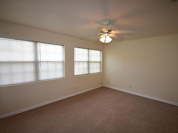 4th image of 5015 Perrine Dr