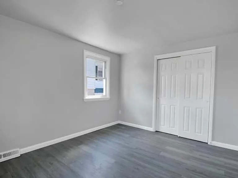 309 Montgomery Ave #B — Photo 4