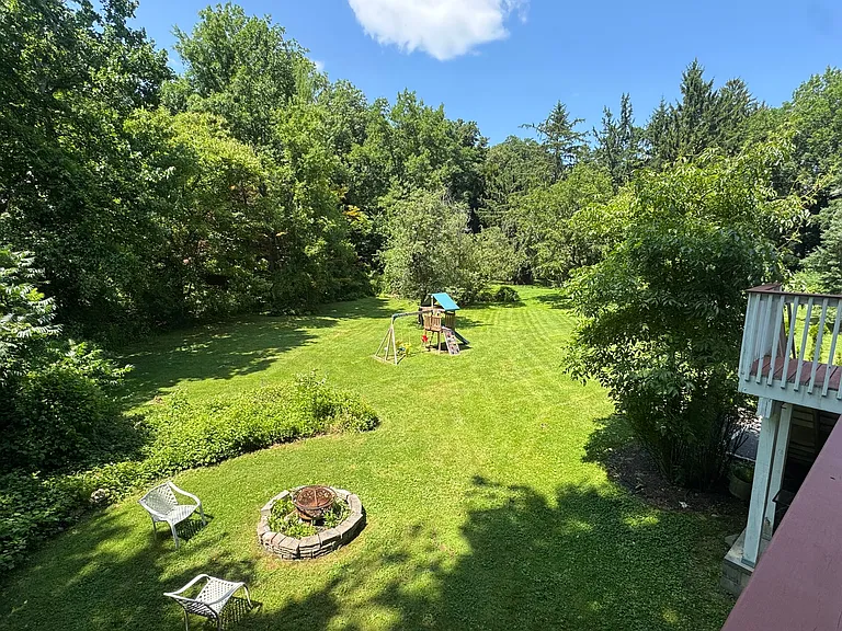 275 Croton Dam Rd — Photo 24