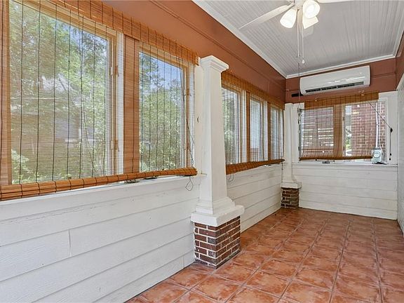 4th image of 523 Candler St