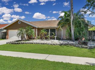 321 N Country Club Blvd, Boca Raton, FL 33487