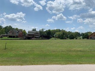 52 Wildwood Lake Dr, Huntsville, TX 77340