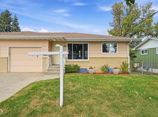 208 W Turnpike Ave, Bismarck, ND 58501