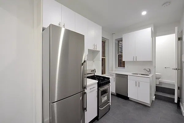 Rented by Aether Property Group | media 12