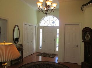 180 Bridle Ln, Elma, NY 14059